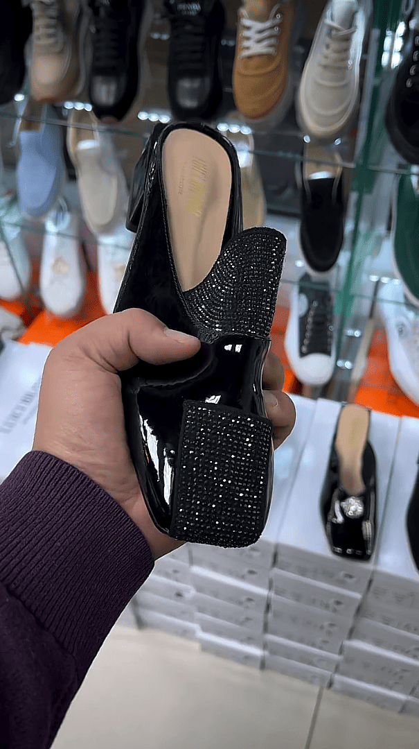 Stylish patent leather sequined block heel slippers