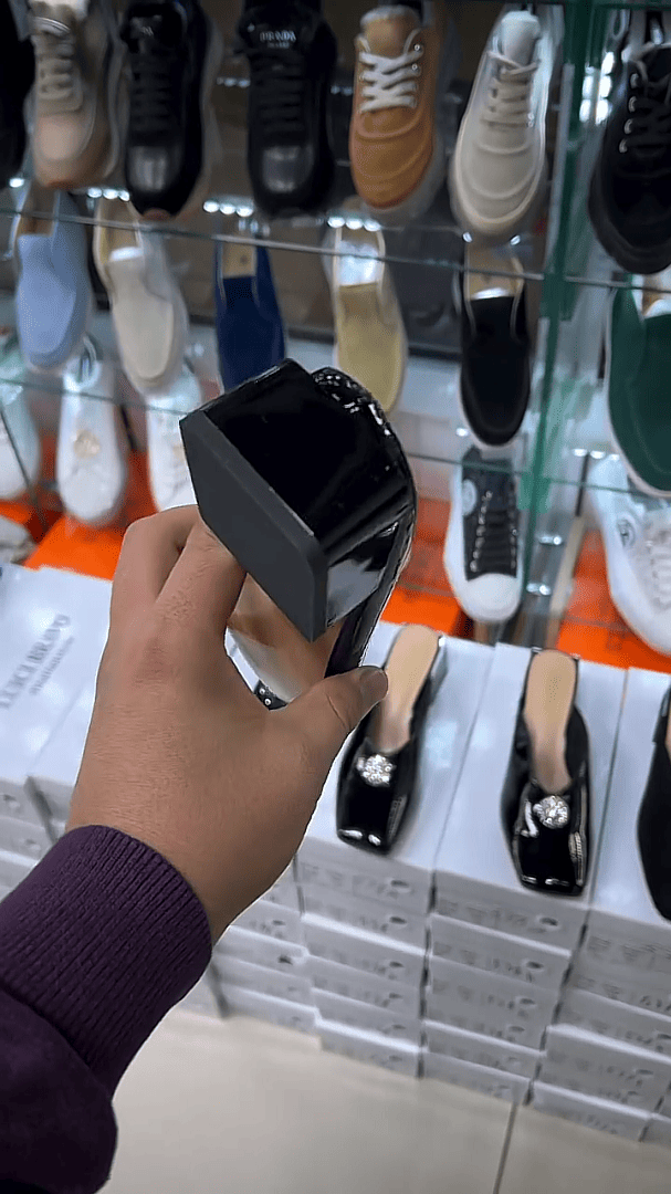 Stylish patent leather sequined block heel slippers