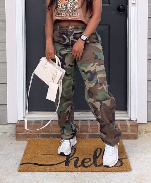 Chic Camo Cargo pants