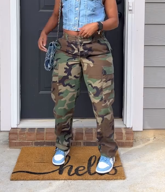 Chic Camo Cargo pants