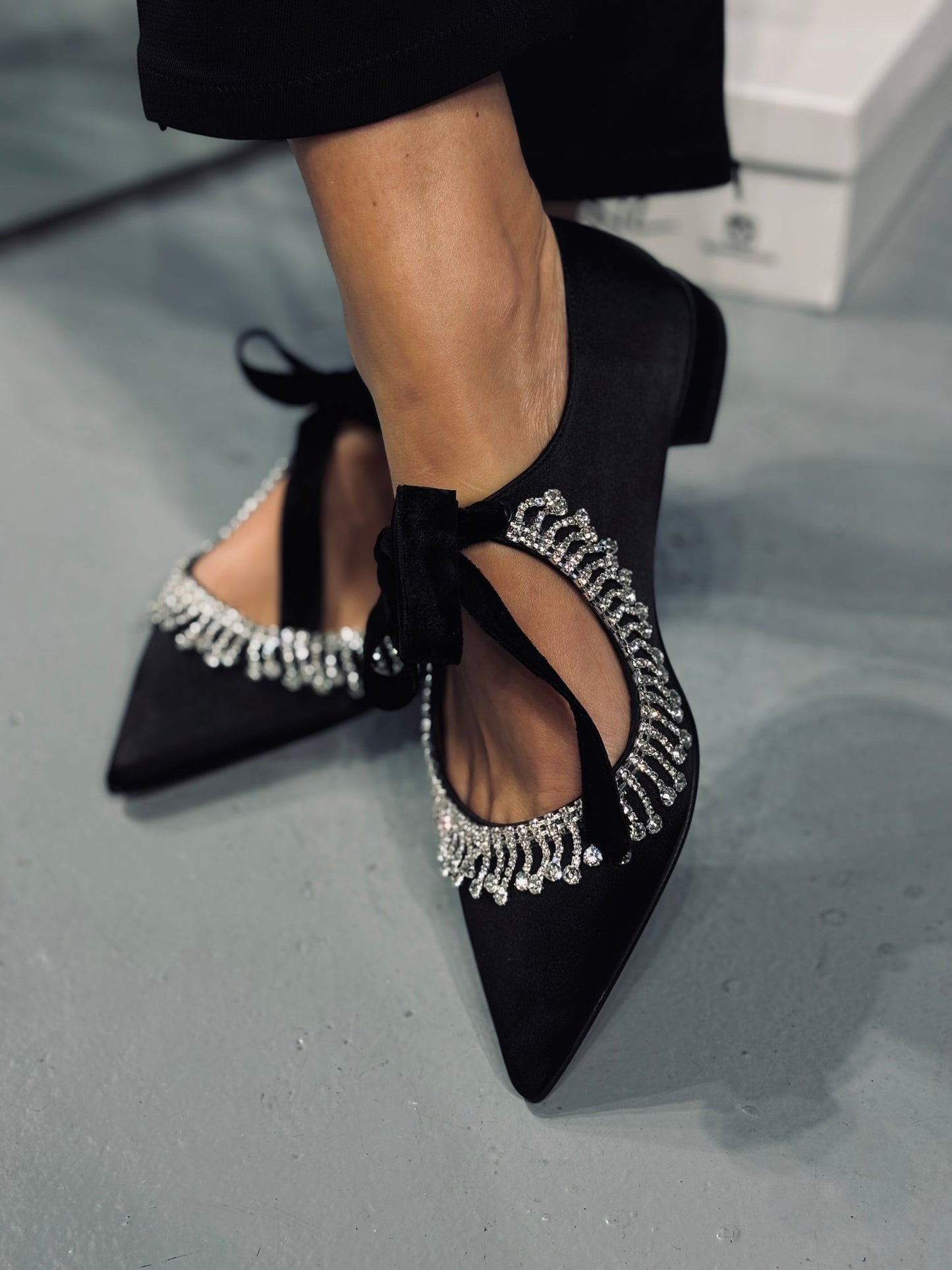 Silver Diamond Tassel Black Flats