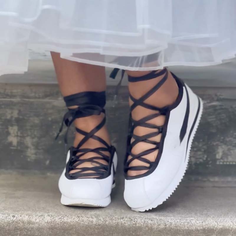 Round Head Running Tape Tether Sneaker
