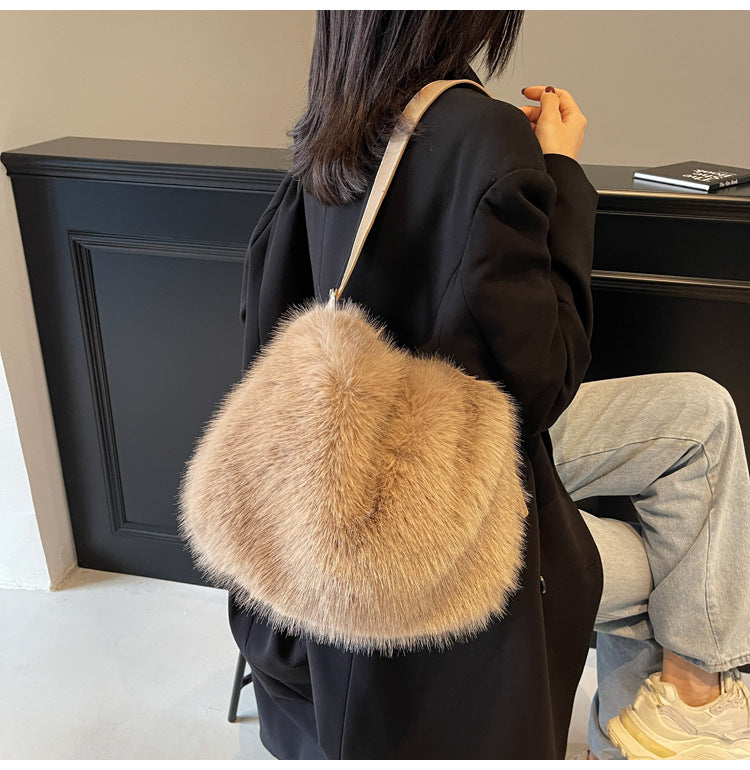 Fashionable plush bag