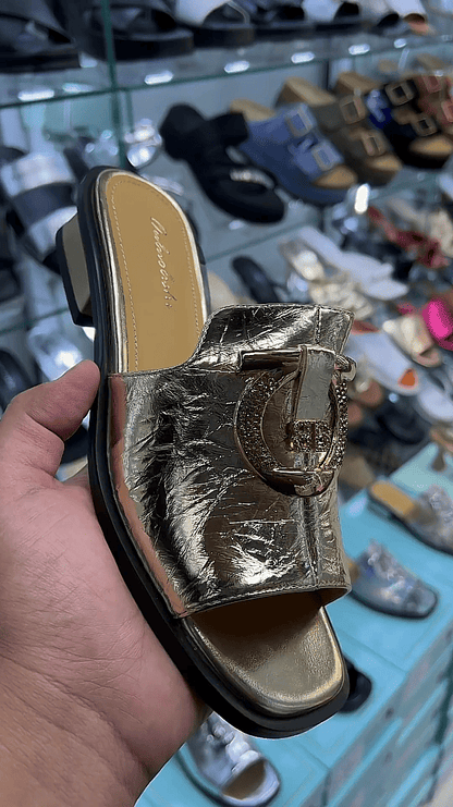 Stylish shiny patent leather block heel slides