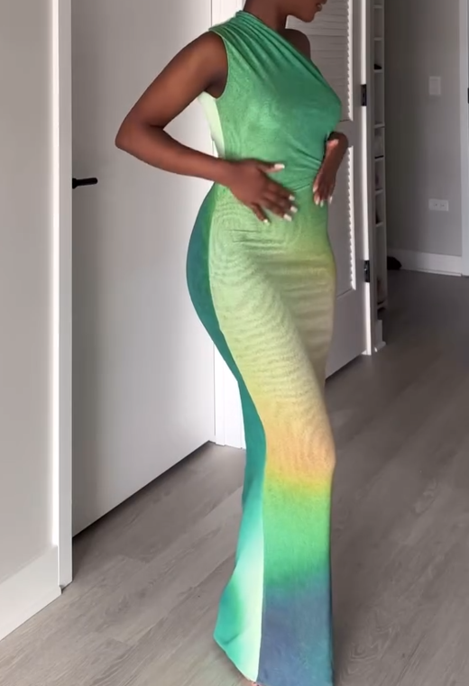 Sleeveless gradient maxi dress