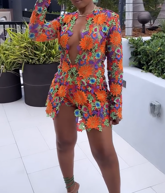 Flower embroidered long-sleeved shorts set