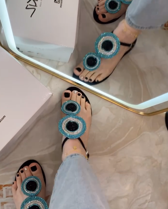 High Sense Fashion Rhinestone Flat Slippers