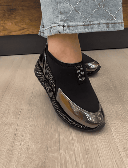 Women's rhinestone patent leather slip-on casual shoes