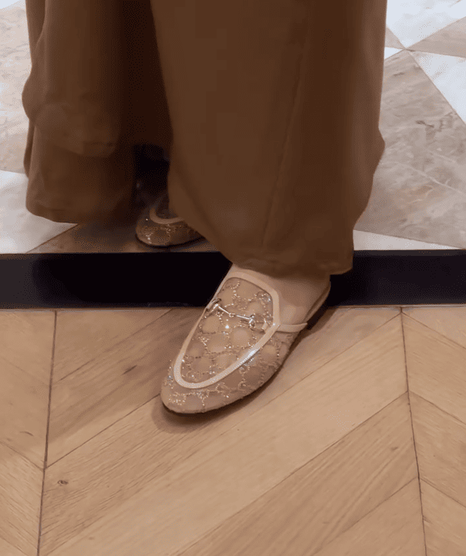 Women's crystal slipper