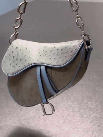 Saddle Vintage ostrich handbag