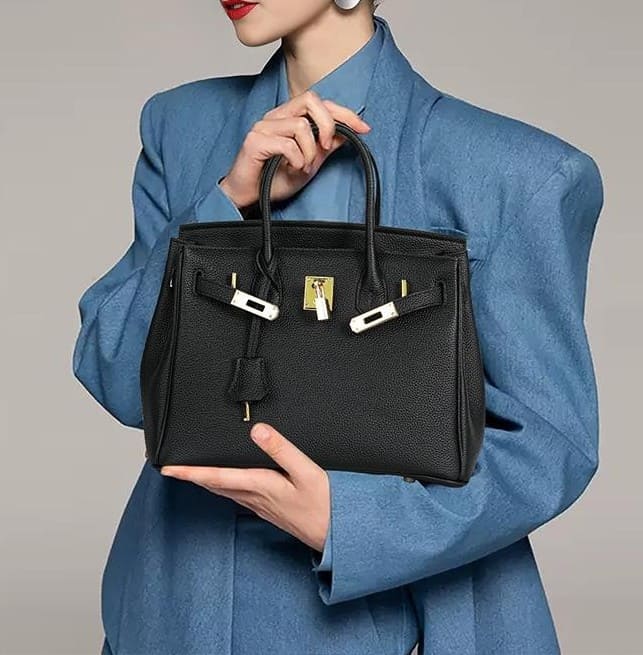 Litchi-grain leather lock bag