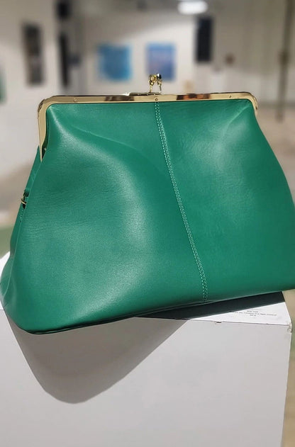 Genuine cowhide leather kiss lock vintage clutch handbag