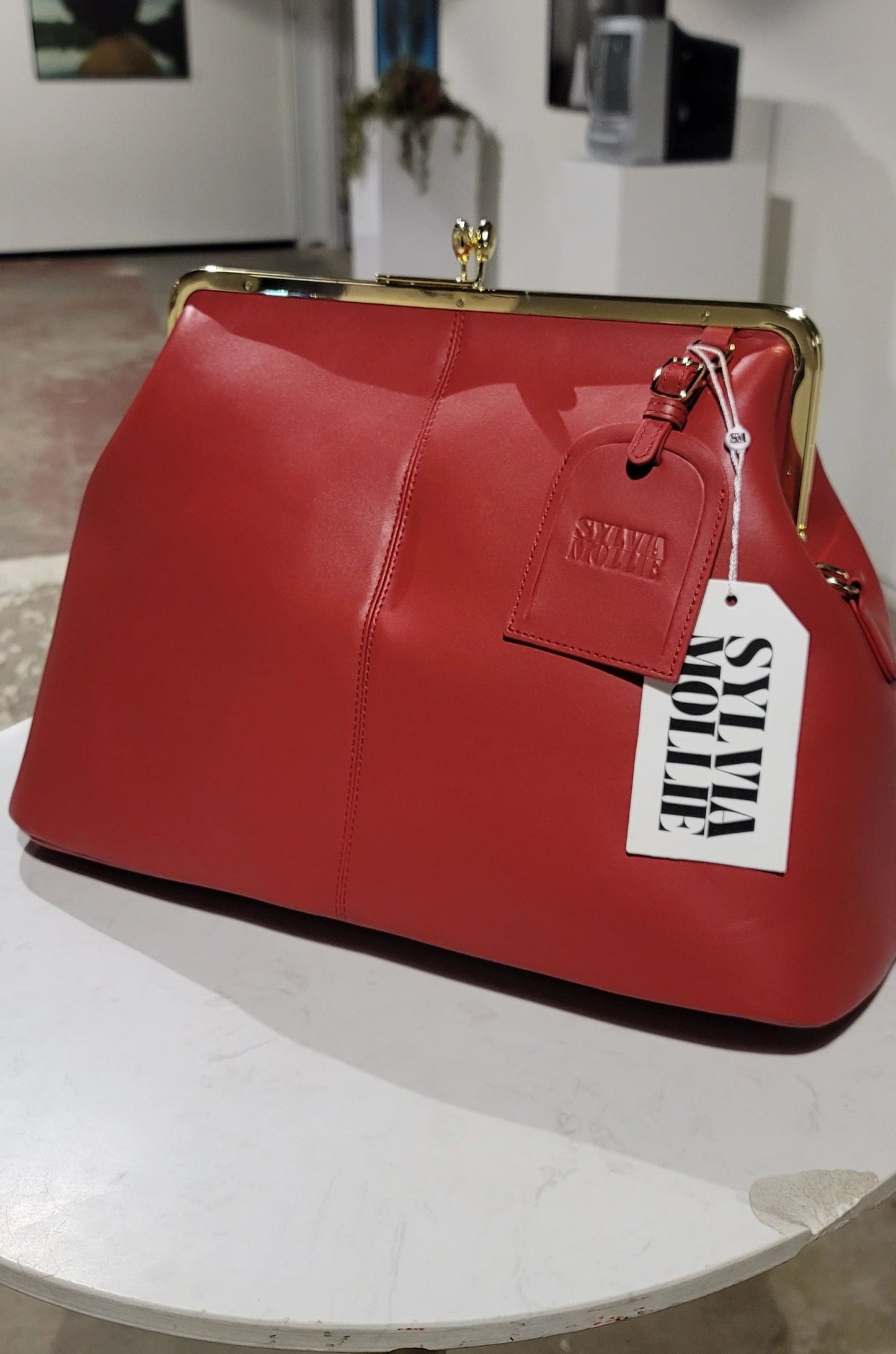 Genuine cowhide leather kiss lock vintage clutch handbag